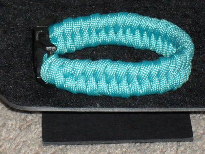 Teal Criss-Cross Paracord Bracelet