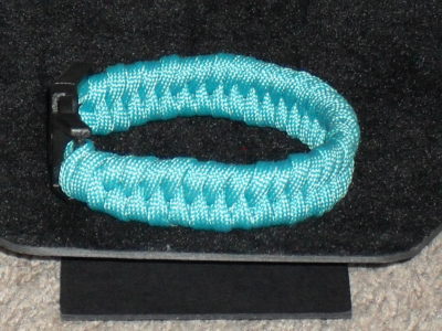 Teal Criss-Cross Paracord Bracelet - Image 2