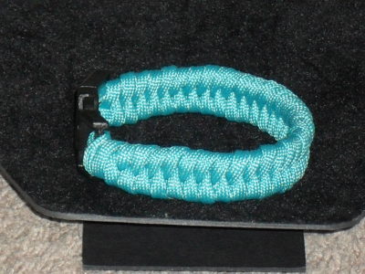 Teal Criss-Cross Paracord Bracelet - Image 3